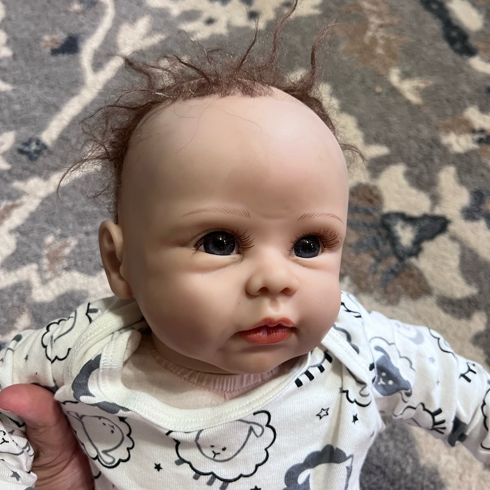 Linda Murray life like doll - READ DESCRIPTION - Picture 3 of 6